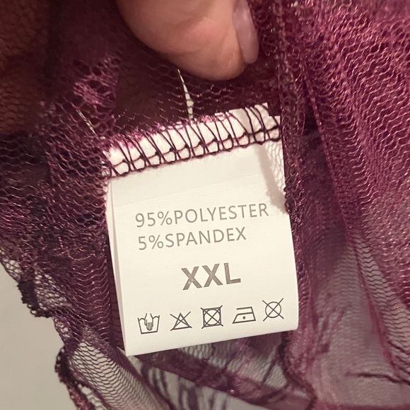 Elegant Sheer Lace Top - purple NWOT - Picture 7 of 7